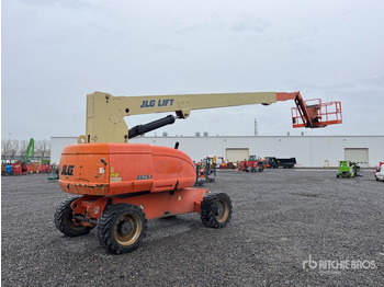 Telescopic boom JLG