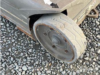 Vertical mast lift 2011 JLG Toucan 10E Vertical Mast Lift: picture 4