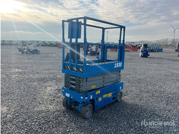 Scissor lift GENIE