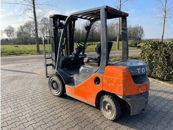 Forklift Toyota 02 8FDF25 2.5 ton triplo diesel heftruck: picture 3