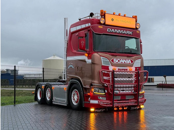 Tractor unit SCANIA S 500
