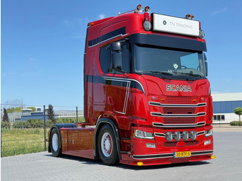 Tractor unit SCANIA S