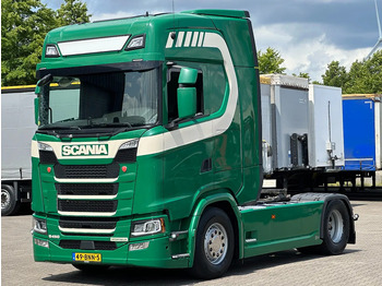 Tractor unit SCANIA S 450