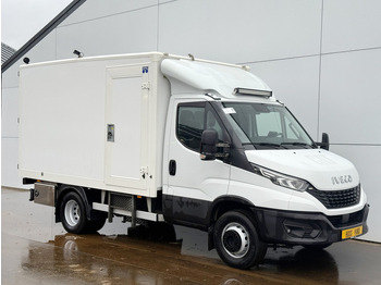 Box van Iveco Daily Daily 70C18 3.0 *Service bus / Inbouw* LED Climate Control Cruise Control Tachograaf Standkachel Trekhaak Camera Stoelverwarming: picture 4 Box van Iveco Daily Daily 70C18 3.0 *Service bus / Inbouw* LED Climate Control Cruise Control Tachograaf Standkachel Trekhaak Camera Stoelverwarming: picture 4