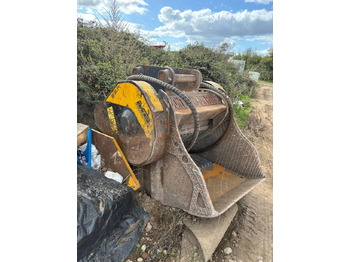 Crusher MERCEDES-BENZ