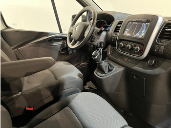 Interior photo 1: Small van Renault Trafic 2.0 dCi L1H1 120 PK Servicebus / Sortimo Inrichting / Euro 6 / Airco / Camera / CarPlay / Cruise Control / Navigatie / 3-Zits / 27.800 KM !! / BPM VRIJ !!