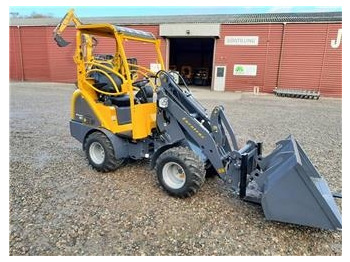 Compact loader EUROTRAC