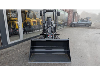 Compact loader EUROTRAC