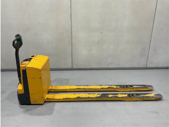 Pallet truck JUNGHEINRICH EJE