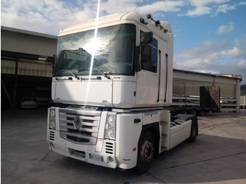 Tractor unit RENAULT Magnum 500