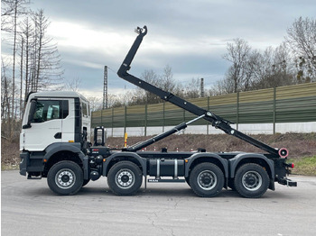 Hook lift truck, Crane truck MAN TGS 35.470 8x4 Euro6e Hiab MultLift Abrollkipper: picture 3
