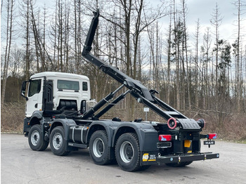 Hook lift truck, Crane truck MAN TGS 35.470 8x4 Euro6e Hiab MultLift Abrollkipper: picture 4