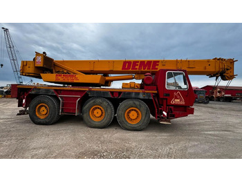 All terrain crane GROVE