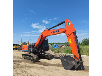 Crawler excavator HITACHI ZX240: picture 3