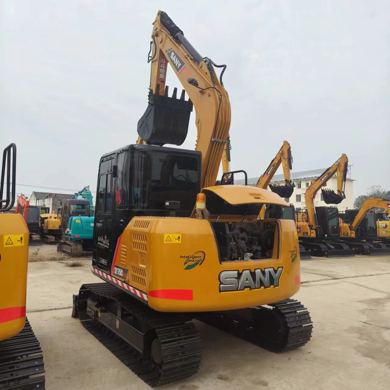 Crawler excavator SANY SY75C: picture 2