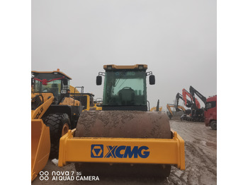 Road roller XCMG XS263J: picture 3