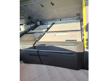 Cab and interior VOLVO FH