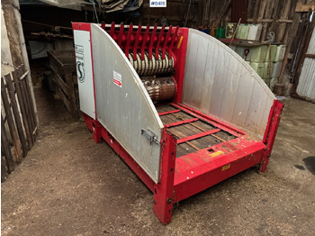 Hay and forage equipment