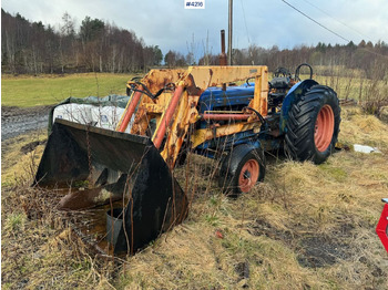 Farm tractor FORD