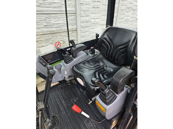 Mini excavator Kubota: picture 3