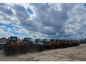 Wheel loader Liebherr L 566: picture 3