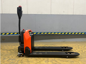 New Pallet truck Toyota LHE 130 BT Tyro: picture 2