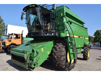 Combine harvester JOHN DEERE 2064