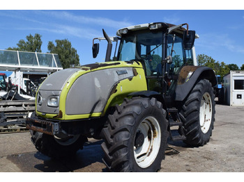 Farm tractor Valtra T120: picture 4