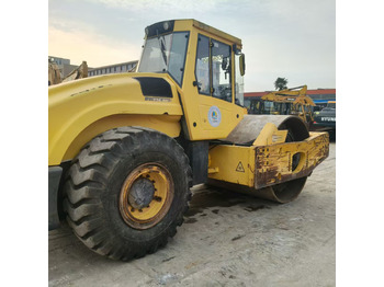 Road roller BOMAG BW226DH: picture 4