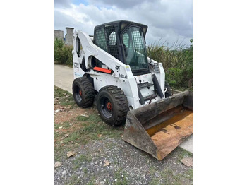 Skid steer loader Bobcat S300: picture 4