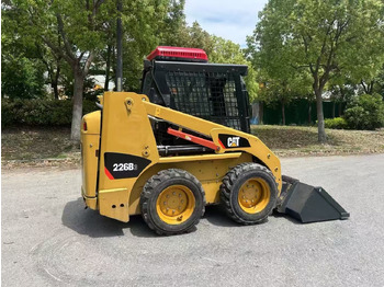 Skid steer loader CATERPILLAR 226B3