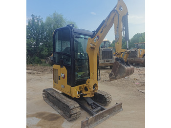 Mini excavator CATERPILLAR 302CR: picture 5 Mini excavator CATERPILLAR 302CR: picture 5