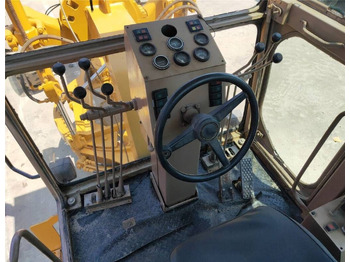 Grader Caterpillar 140 G: picture 2