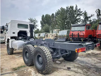 Tractor unit SINOTRUK HOWO: picture 4