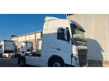 Leasing of Volvo FH 460 Euro 6 Globetrotter 2018 Volvo FH 460 Euro 6 Globetrotter 2018: picture 5 Leasing of Volvo FH 460 Euro 6 Globetrotter 2018 Volvo FH 460 Euro 6 Globetrotter 2018: picture 5