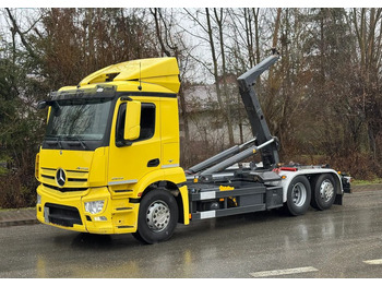 Hook lift truck MERCEDES-BENZ Antos 2543