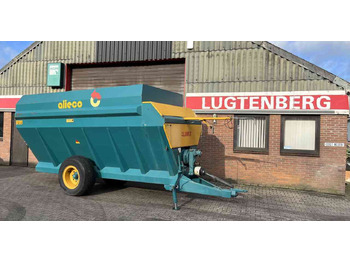 Forage mixer wagon
