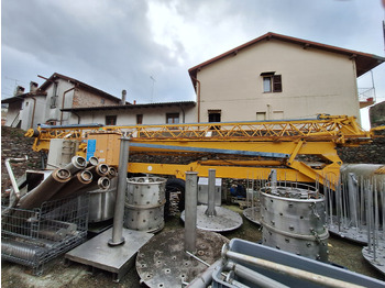 Self-erecting tower crane LIEBHERR