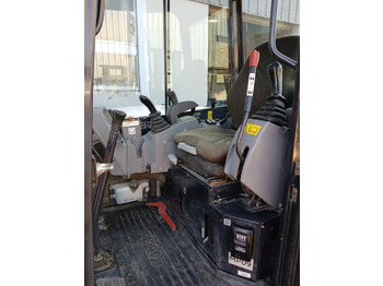 Mini excavator KUBOTA U27-4: picture 3