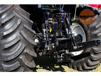 New Farm tractor Maxus Ciągnik Tractor pe roți 130hp 4x4: picture 5