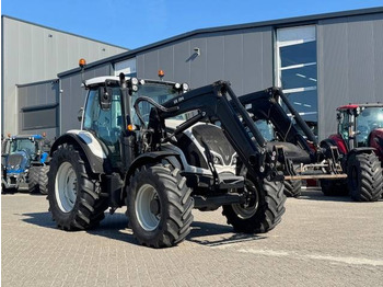 Farm tractor Valtra N104 Hitech5 met voorlader 4700 uur!: picture 2