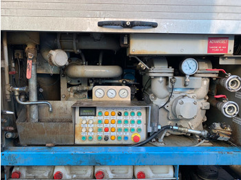Vacuum truck Iveco VacuDrain 1373: picture 5