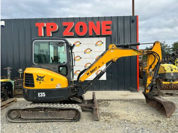 Mini excavator BOBCAT E35