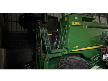 Combine harvester JOHN DEERE T550