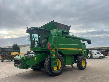 Combine harvester JOHN DEERE T660
