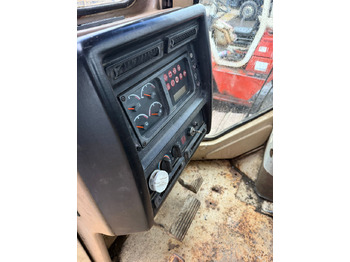 Leasing of BULLDOZER CATERPILLAR D5 BULLDOZER CATERPILLAR D5: picture 5 Leasing of BULLDOZER CATERPILLAR D5 BULLDOZER CATERPILLAR D5: picture 5