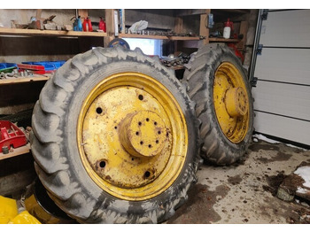 Tire for Farm tractor Traktorin renkaat 13.6/12x38 vanteilla: picture 3