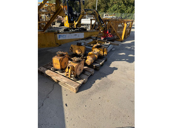 Self-erecting tower crane LIEBHERR