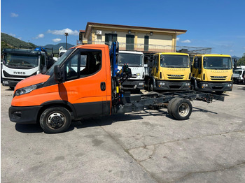 Crane truck IVECO DAILY 35-140: picture 3