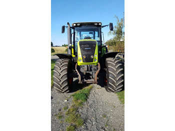 Farm tractor CLAAS Axion 810